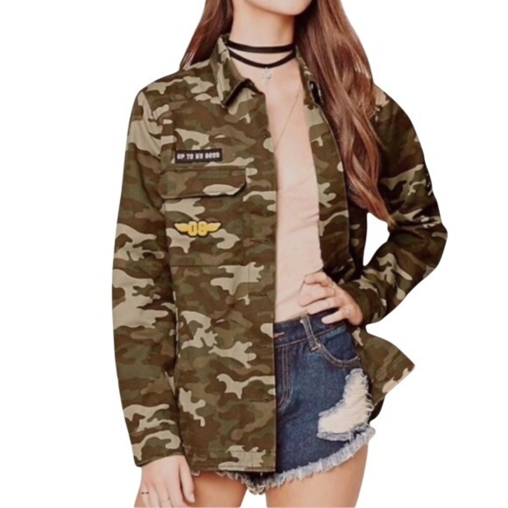 Camo Print Button Down Shirt Jacket with Patches, Military Style, Casual Small - Picture 1 of 14